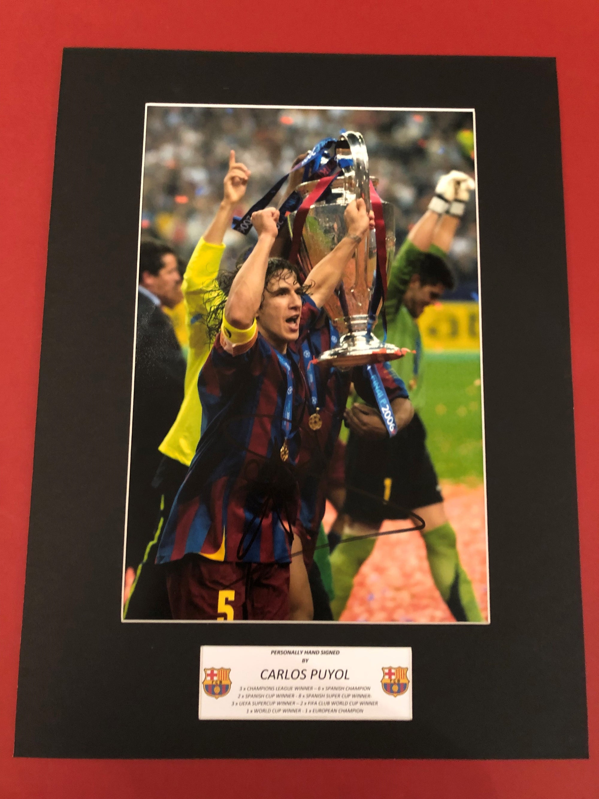 CARLOS PUYOL - SIGNERT BILDE MED EKTEHETSBEVIS/COA