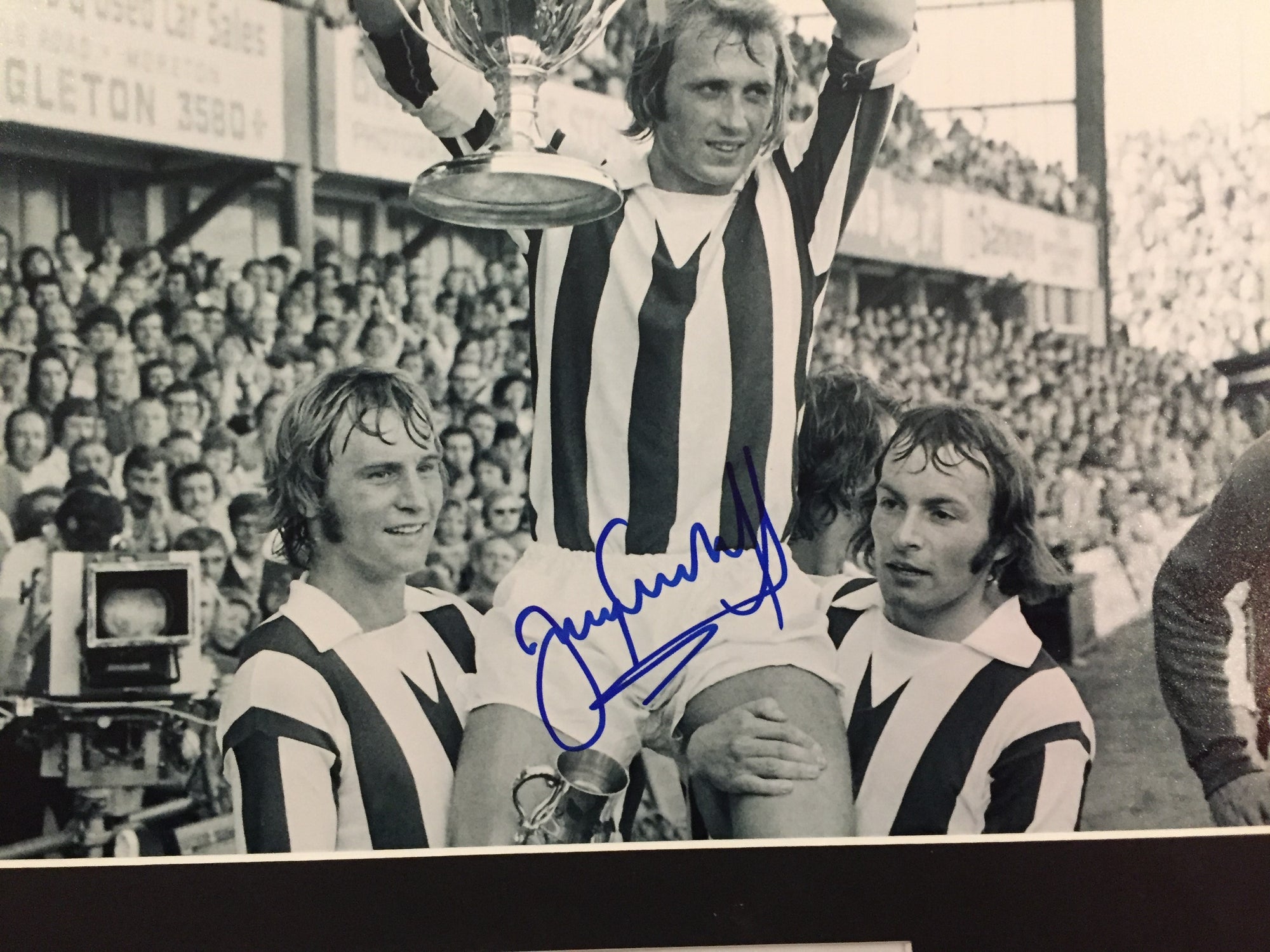 JIMMY GREENHOFF - SIGNERT BILDE MED EKTEHETSBEVIS/COA