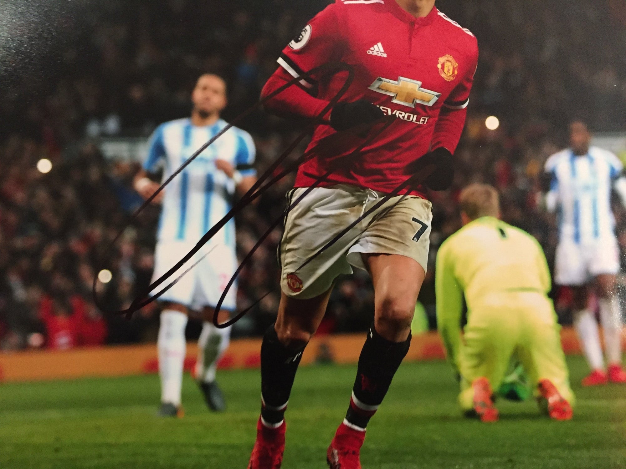 ALEXIS SANCHEZ - SIGNERT BILDE MED EKTEHETSBEVIS/COA