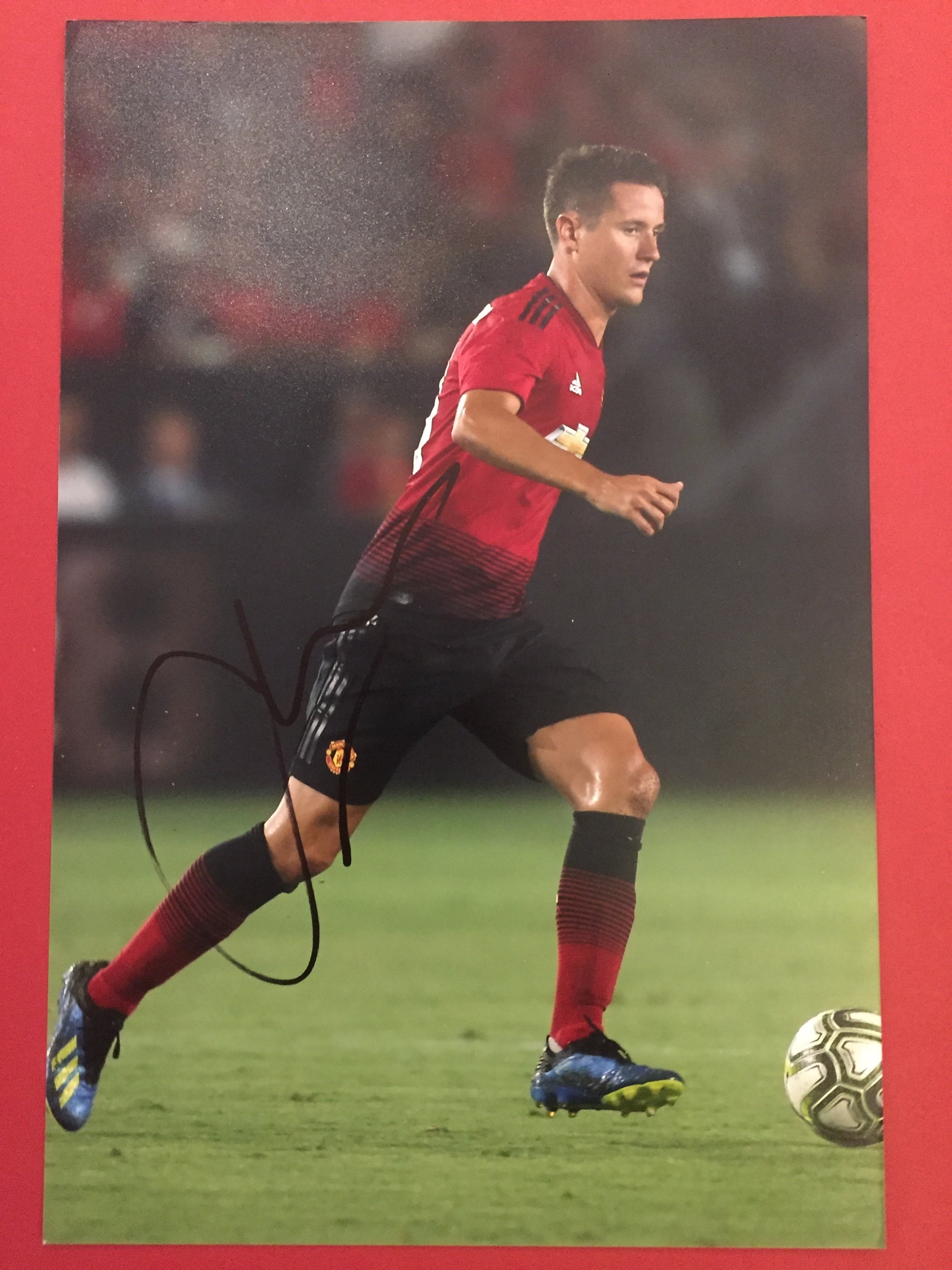 MANCHESTER UNITED - ANDER HERRERA - SIGNERT BILDE MED EKTEHETSBEVIS/COA
