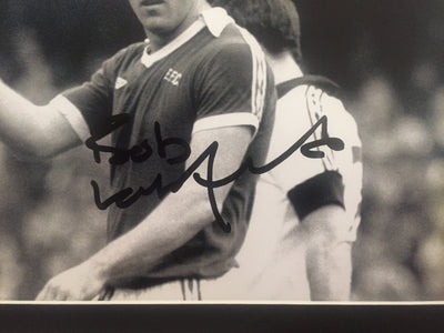 BOB LATCHFORD - SIGNERT BILDE MED EKTEHETSBEVIS/COA
