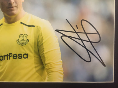 EVERTON - JORDAN PICKFORD - SIGNERT BILDE MED EKTEHETSBEVIS/COA