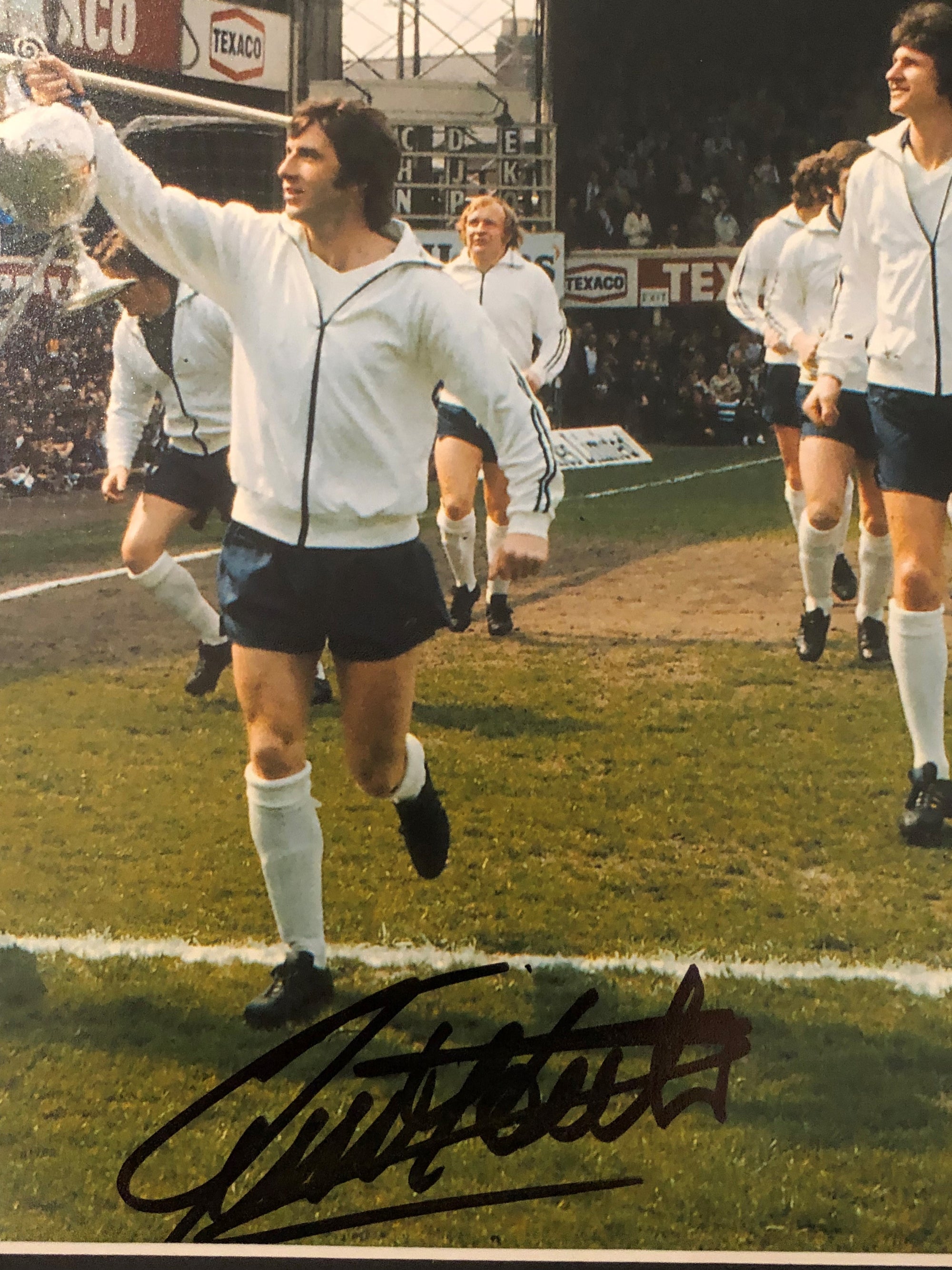 DERBY COUNTY - DAVID NISH & KEVIN HECTOR - DOBBELTSIGNERT BILDE MED EKTEHETSBEVIS/COA