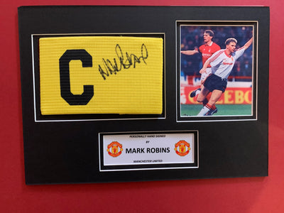MARK ROBINS - SIGNERT KAPTEINSBIND MED EKTEHETSBEVIS/COA