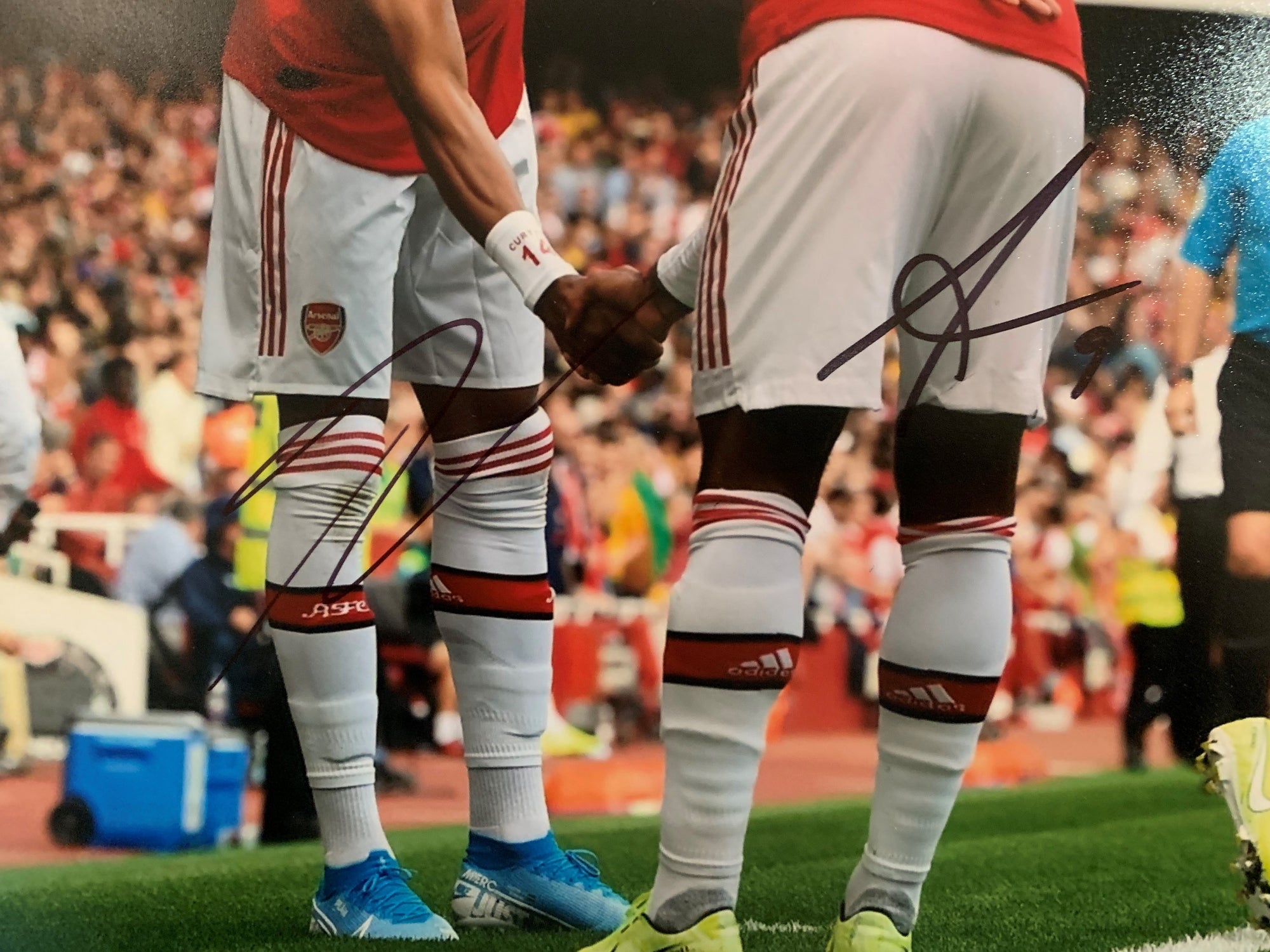 ARSENAL - PIERRE-EMERICK AUBAMEYANG & ALEXANDRE LACAZETTE - DOBBELTSIGNERT BILDE MED EKTEHETSBEVIS/COA