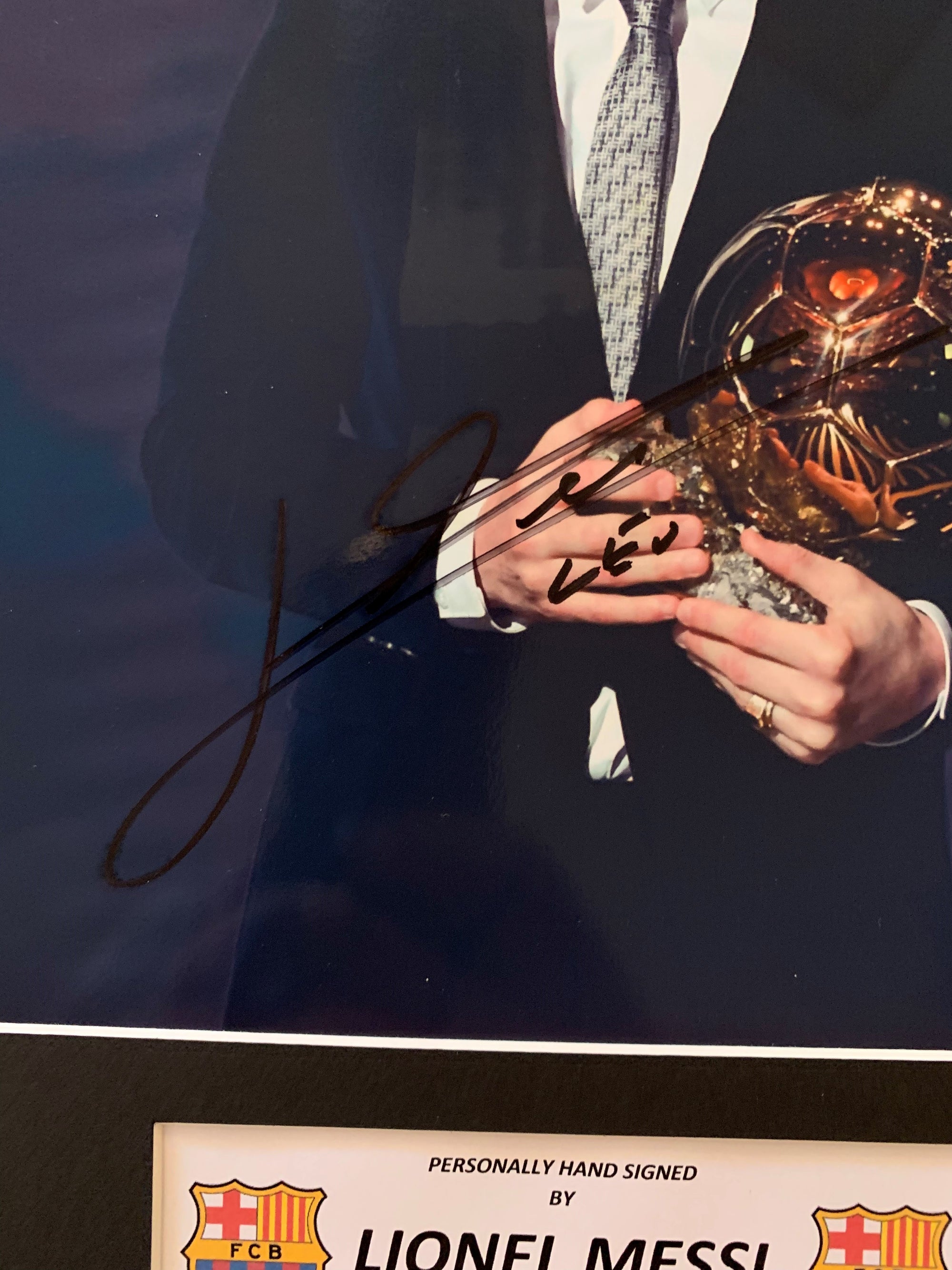 LIONEL MESSI - SIGNERT BILDE MED EKTEHETSBEVIS/COA