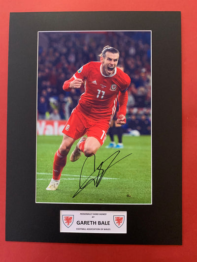 GARETH BALE - SIGNERT BILDE MED EKTEHETSBEVIS/COA