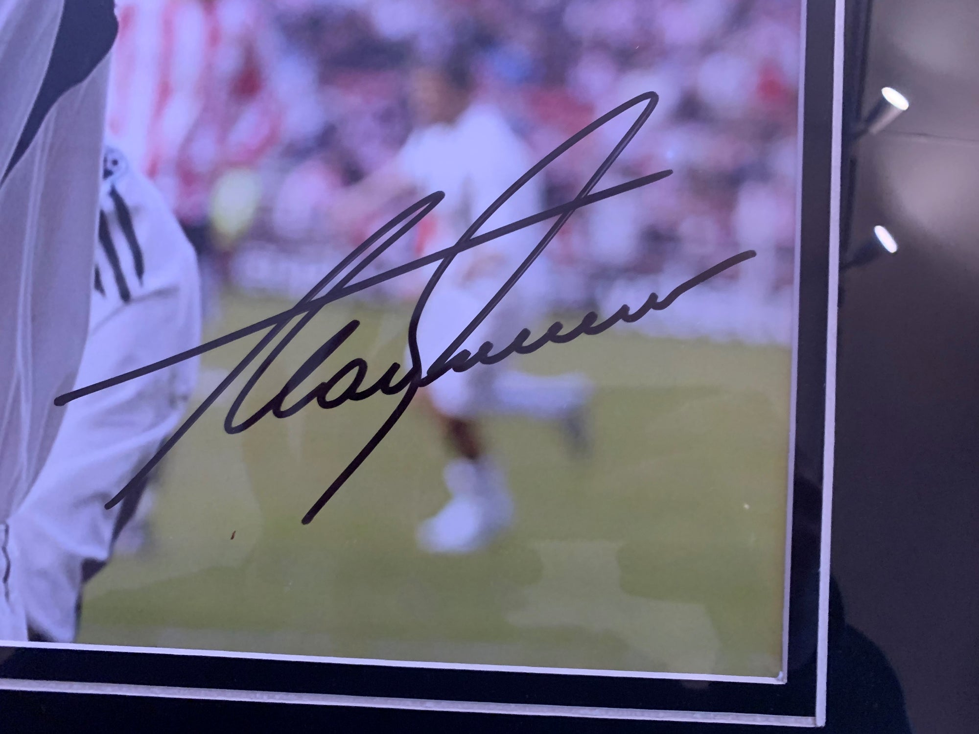 ALAN SHEARER - SIGNERT BILDE MED EKTEHETSBEVIS/COA