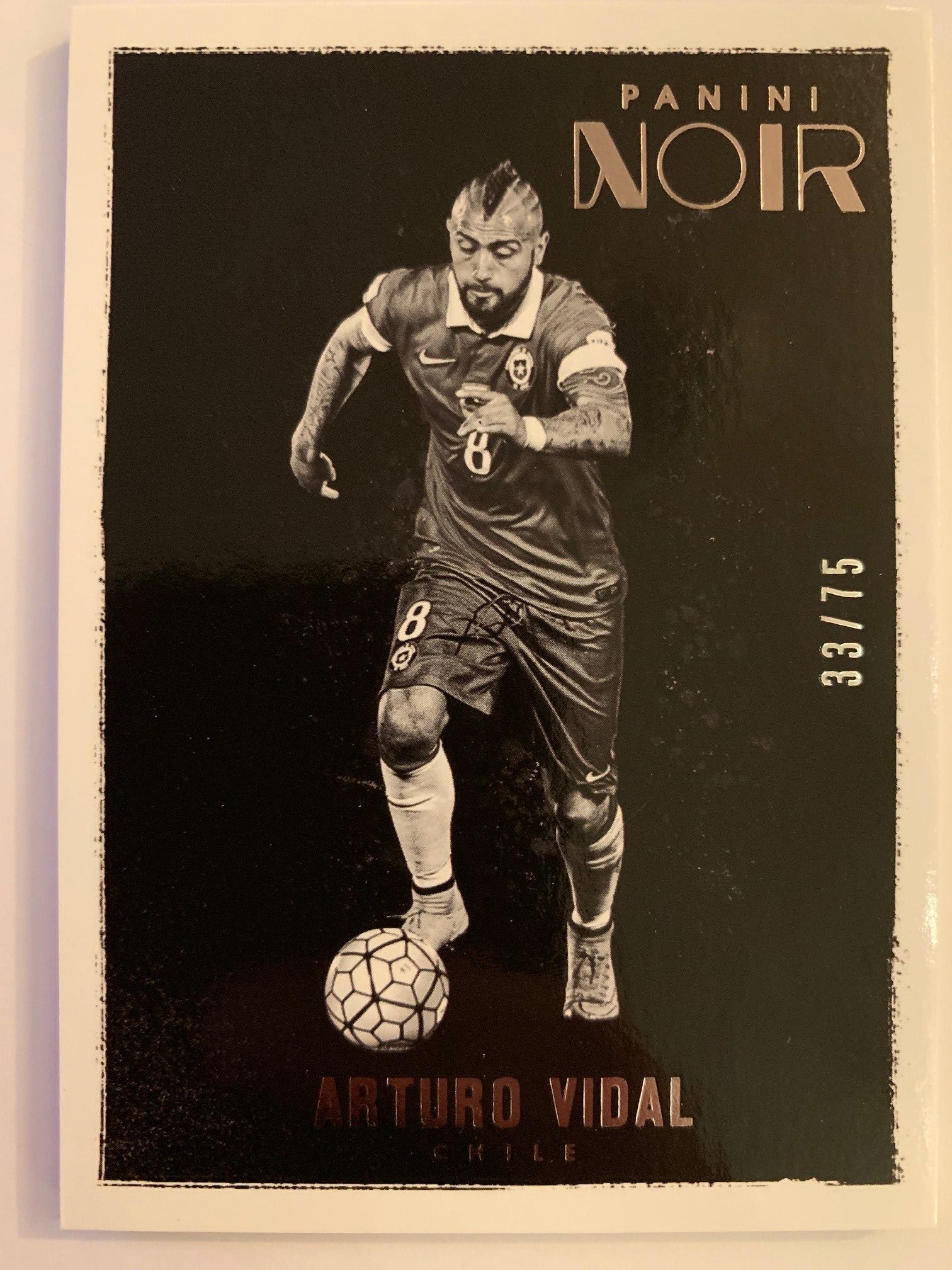 ARTURO VIDAL - CHILE - PANINI NOIR - BLACK&WHITE #75