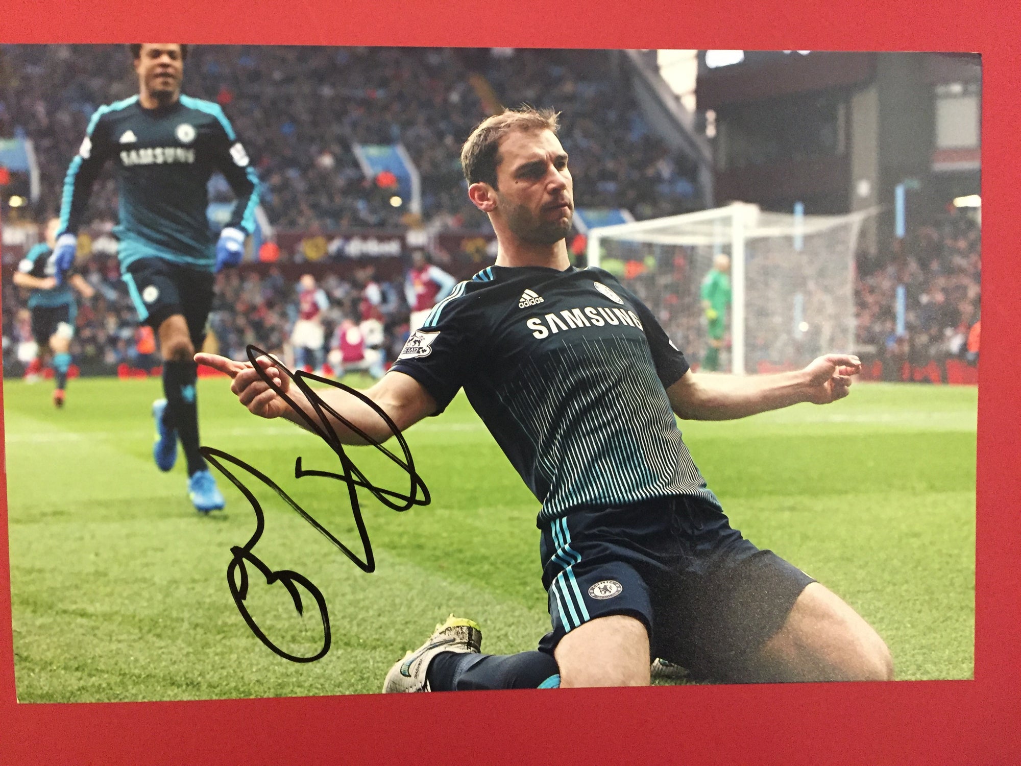 CHELSEA - BRANISLAV IVANOVIC - SIGNERT BILDE MED EKTEHETSBEVIS/COA