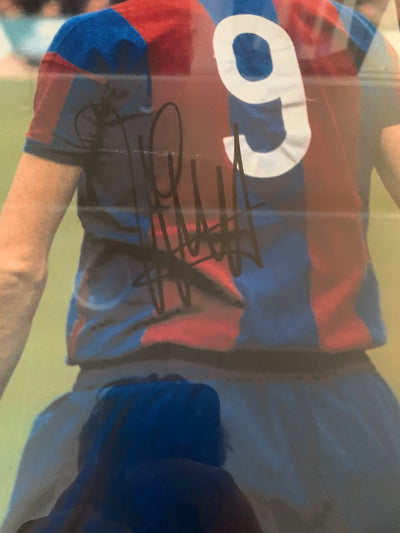JOHAN CRUYFF - SIGNERT BILDE INNRAMMET I "ART-FRAME" MED EKTEHETSBEVIS/COA