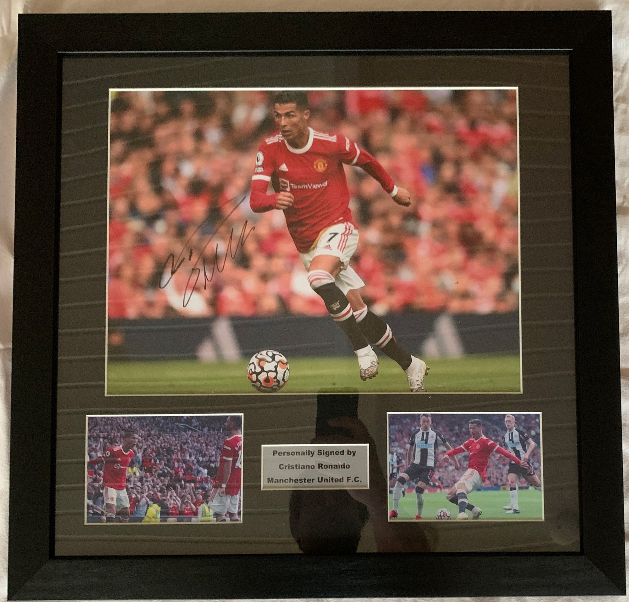 CRISTIANO RONALDO - SIGNERT BILDE MED EKTEHETSBEVIS/COA