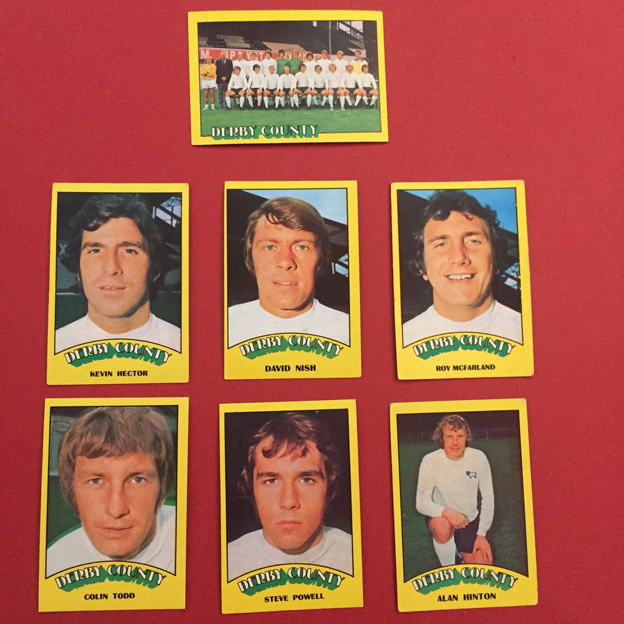 000. DERBY COUNTY - KOMPLETT SETT MED FOTBALLKORT FRA A&BC 1974/75