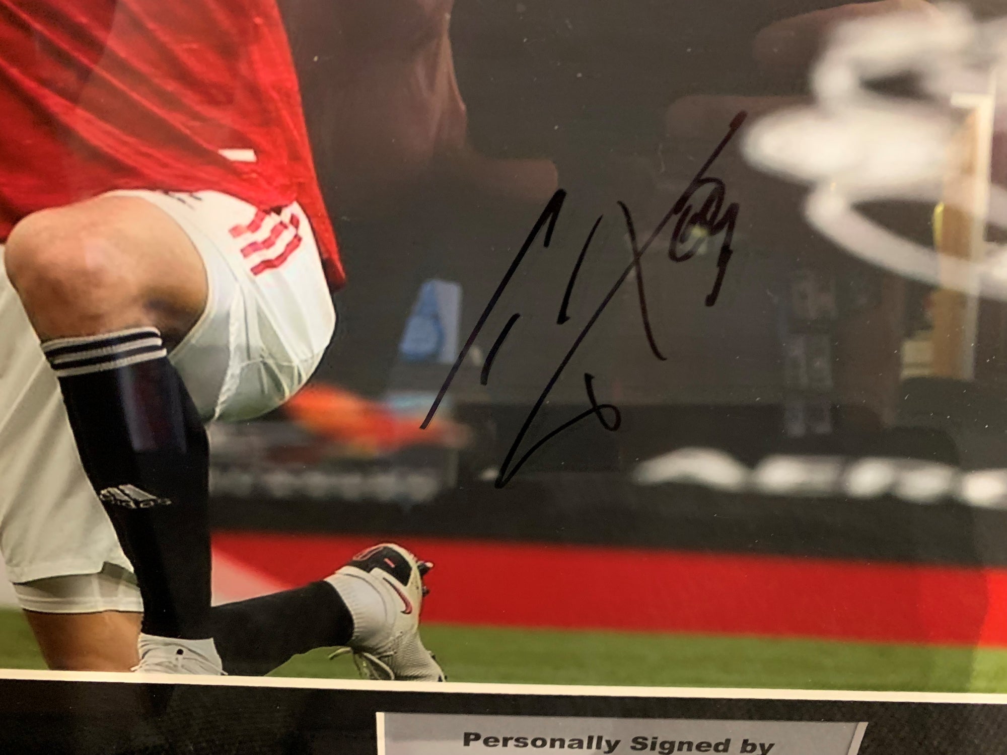 EDINSON CAVANI - SIGNERT BILDE MED EKTEHETSBEVIS/COA