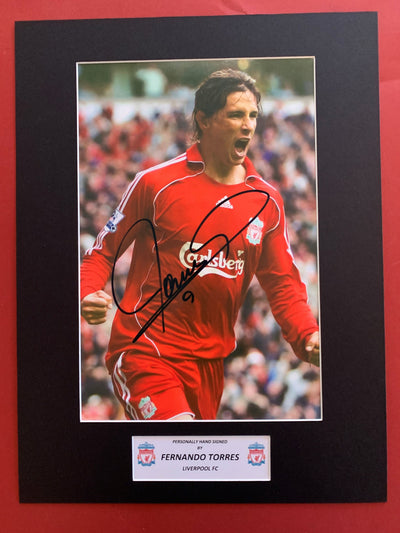 FERNANDO TORRES - SIGNERT BILDE MED EKTEHETSBEVIS/COA