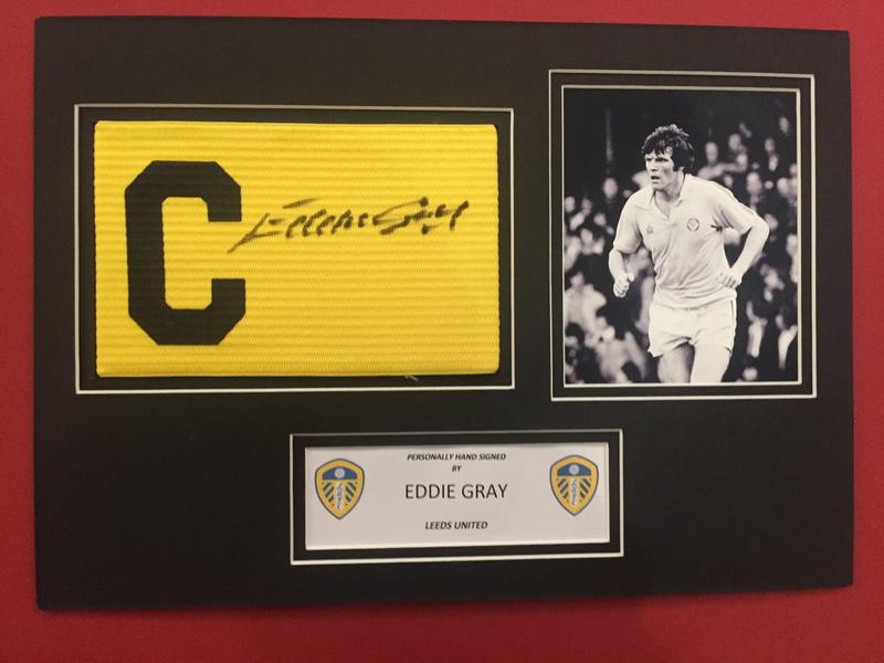 EDDIE GRAY - SIGNERT KAPTEINSBIND MED EKTEHETSGARANTI/COA