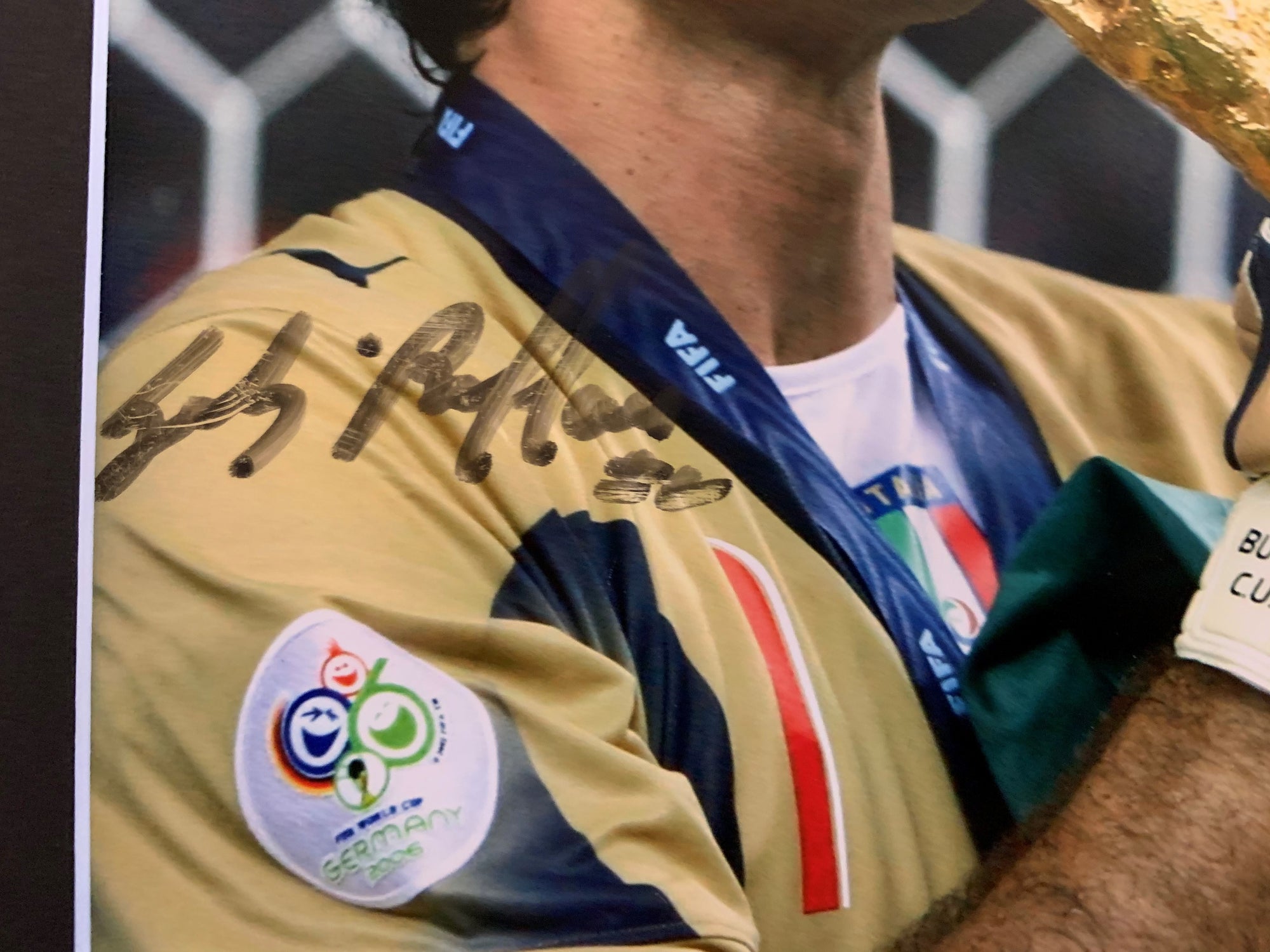 GIANLUIGI BUFFON - SIGNERT BILDE MED EKTEHETSGARANTI/COA