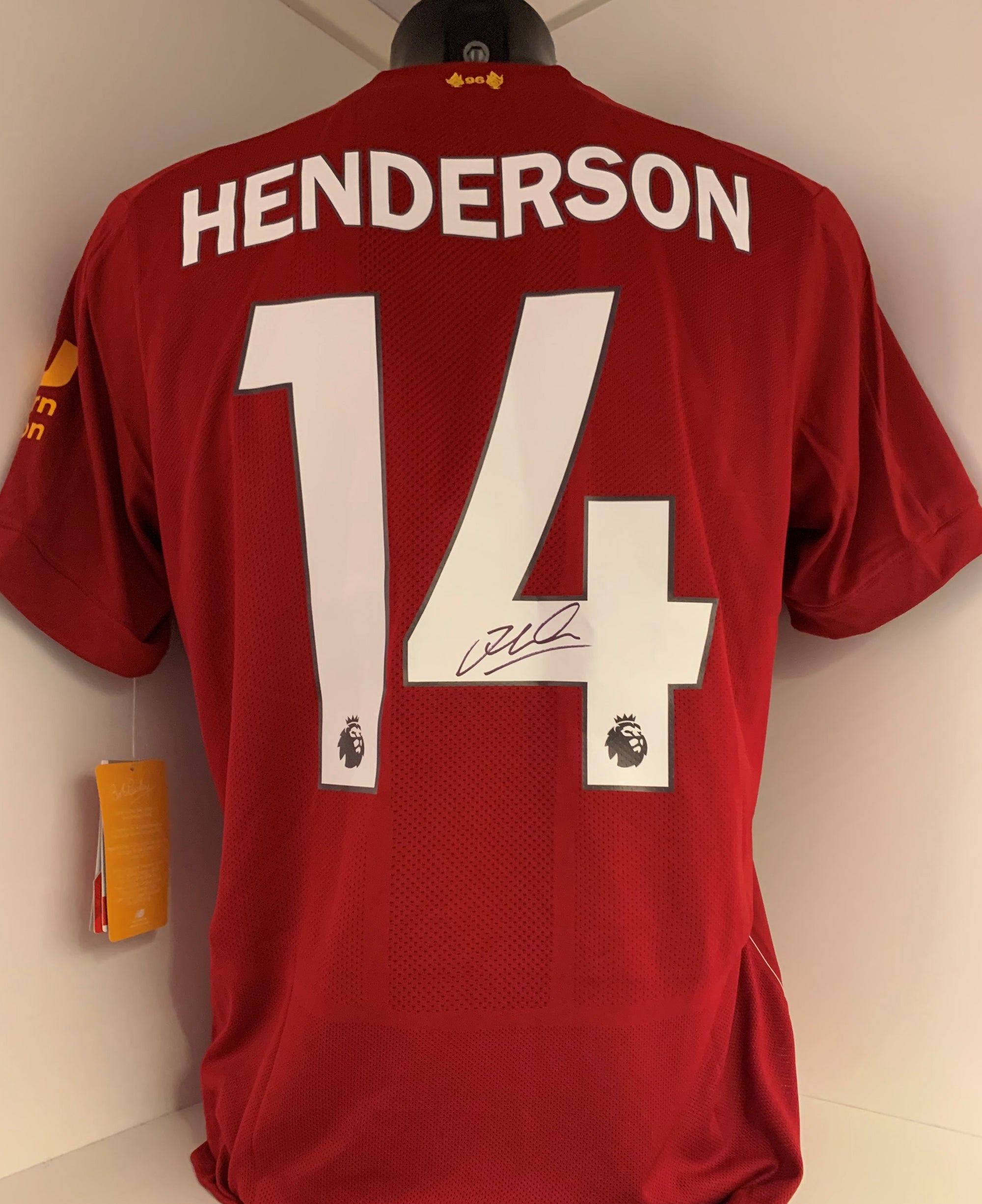 JORDAN HENDERSON - SIGNERT DRAKT MED EKTEHETSBEVIS/COA