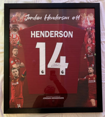 JORDAN HENDERSON - FERDIG SIGNERT OG INNRAMMET DRAKT "ART-FRAME" MED EKTEHETSBEVIS/COA