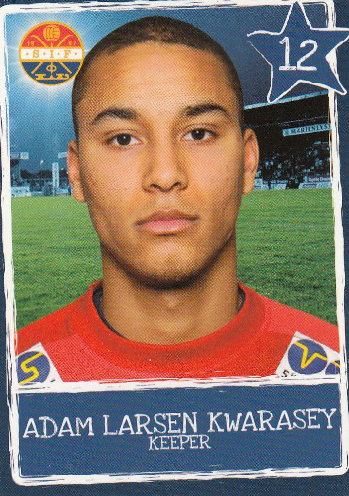 STRØMSGODSET - ADAM LARSEN KWARASEY
