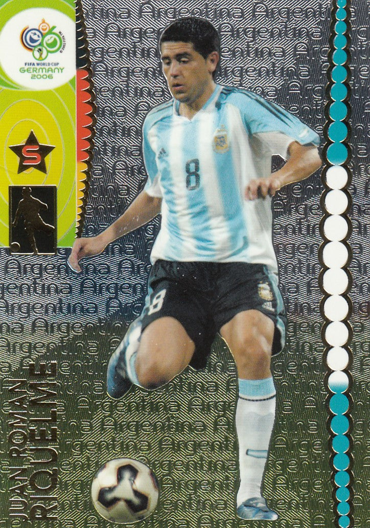 045. JUAN ROMAN RIQUELME - ARGENTINA - RARE FOIL