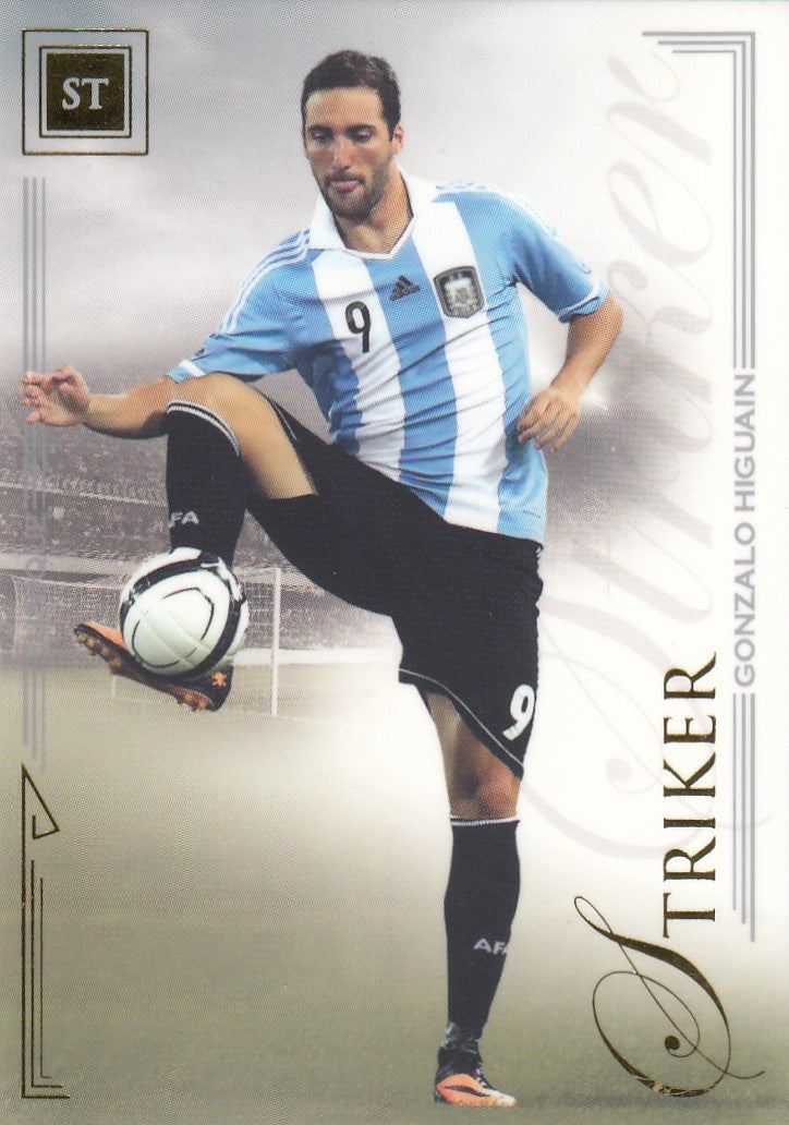 073. GONZALO HIGUAIN - ARGENTINA - STRIKER