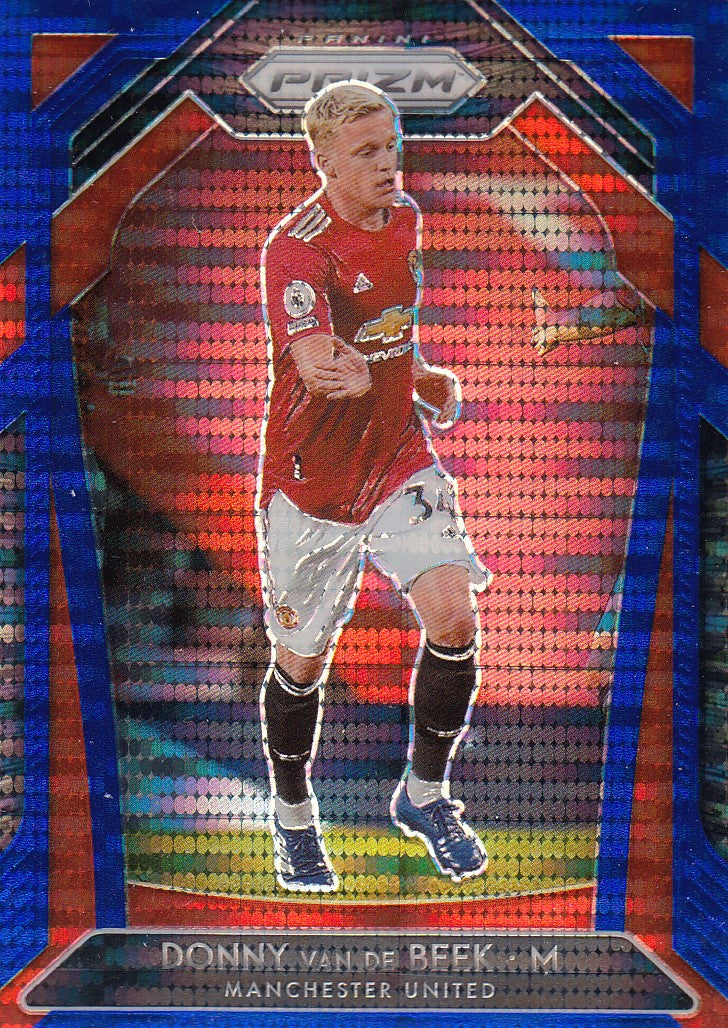 010. DONNY VAN DE BEEK - MANCHESTER UNITED - BLUE PULSAR PRIZM