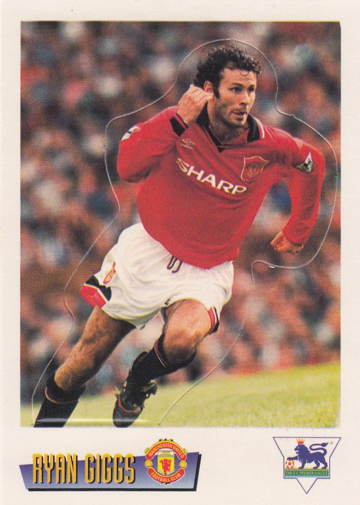 S11. RYAN GIGGS - MANCHESTER UNITED