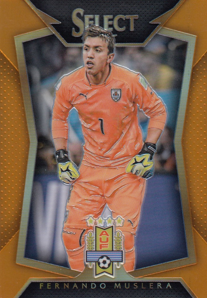052. FERNANDO MUSLERA - URUGUAY - ORANGE PRIZM - VERSON 2 - #149