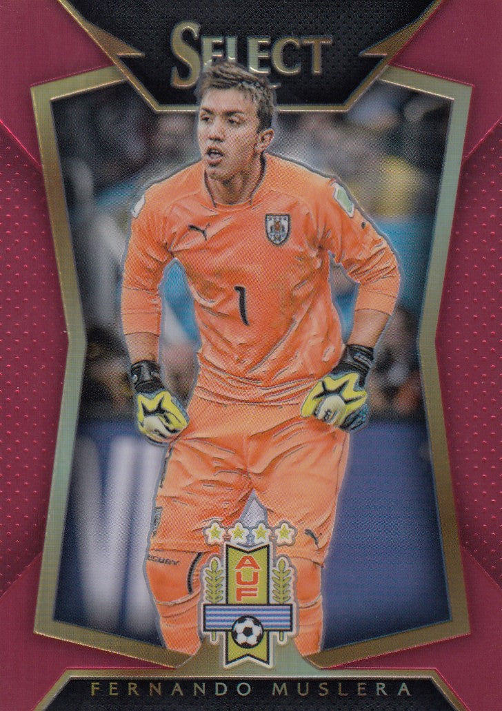 052. FERNANDO MUSLERA - URUGUAY - RED PRIZM - #199