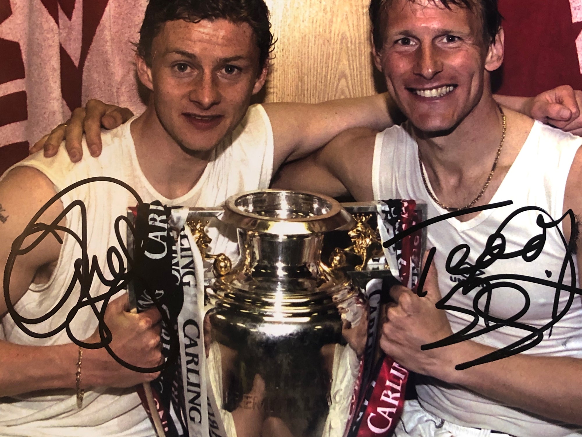 OLE GUNNAR SOLSKJER OG TEDDY SHERINGHAM - SIGNERT BILDE MED EKTEHETSBEVIS/COA