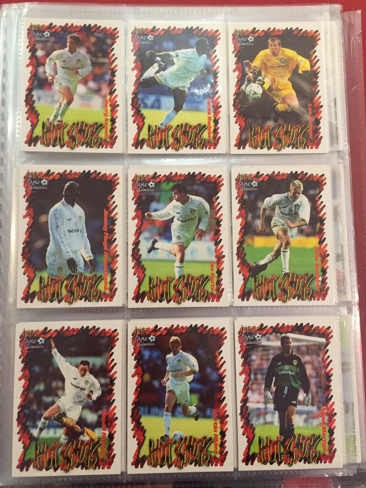 LEEDS UNITED - FUTERA 1999 - KOMPLETT SETT MED 99 KORT I PERM