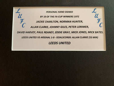 LEEDS UNITED MULTISIGNERT FA-CUP 1972 FOTOMONTASJE MED EKTEHETSBEVIS/COA