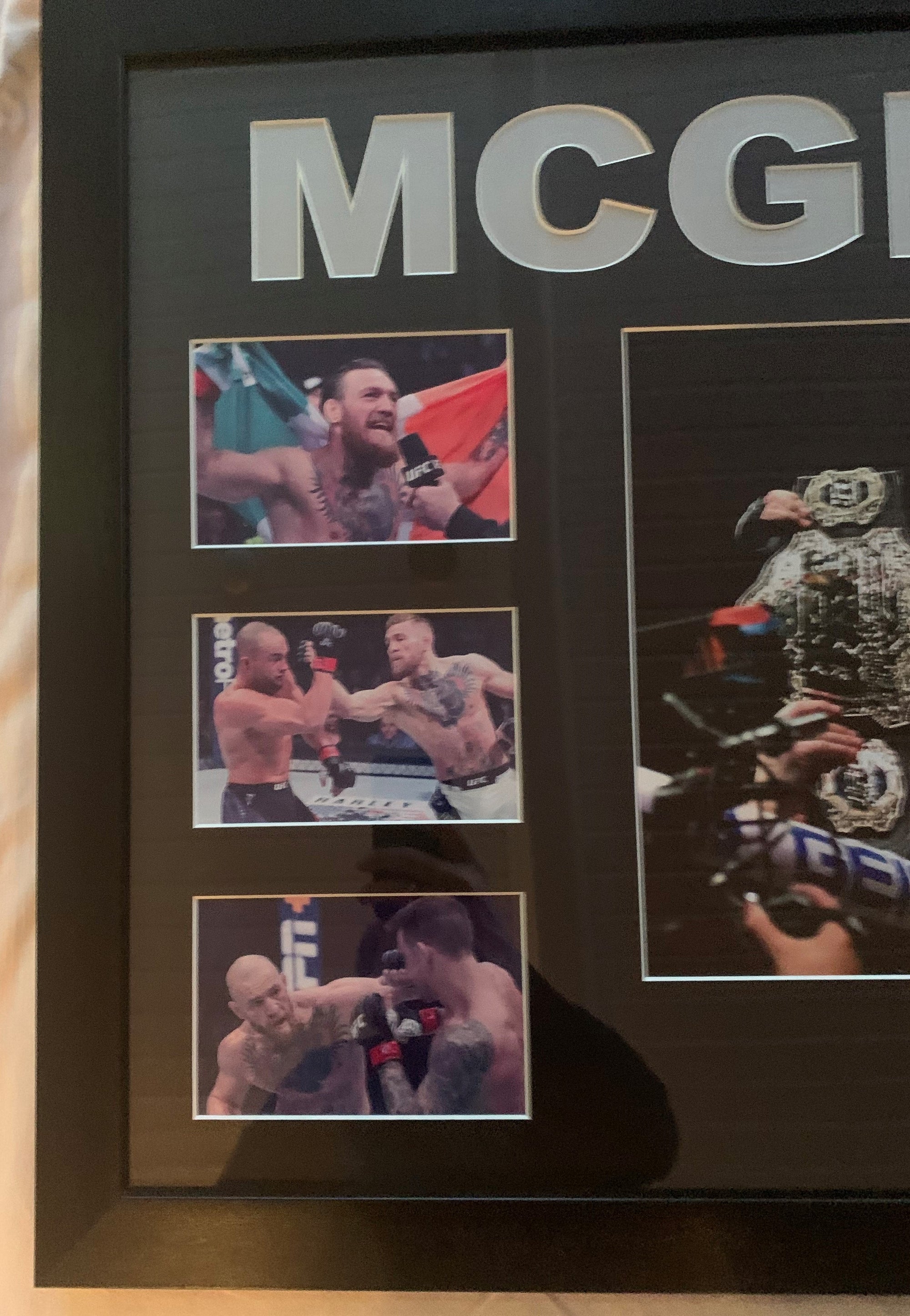 CONOR McGREGOR - SIGNERT BILDE I STOR MONTASJE MED EKTEHETSBEVIS/COA