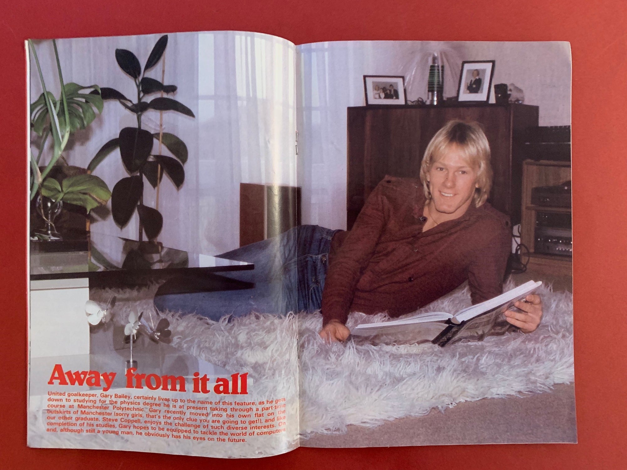 1980-29.11 - MANCHESTER UNITED VS SOUTHAMPTON