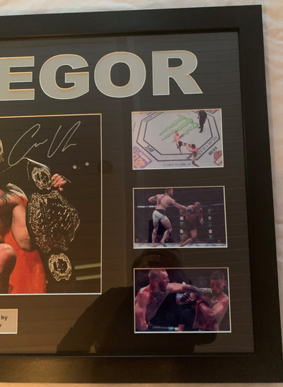 CONOR McGREGOR - SIGNERT BILDE I STOR MONTASJE MED EKTEHETSBEVIS/COA