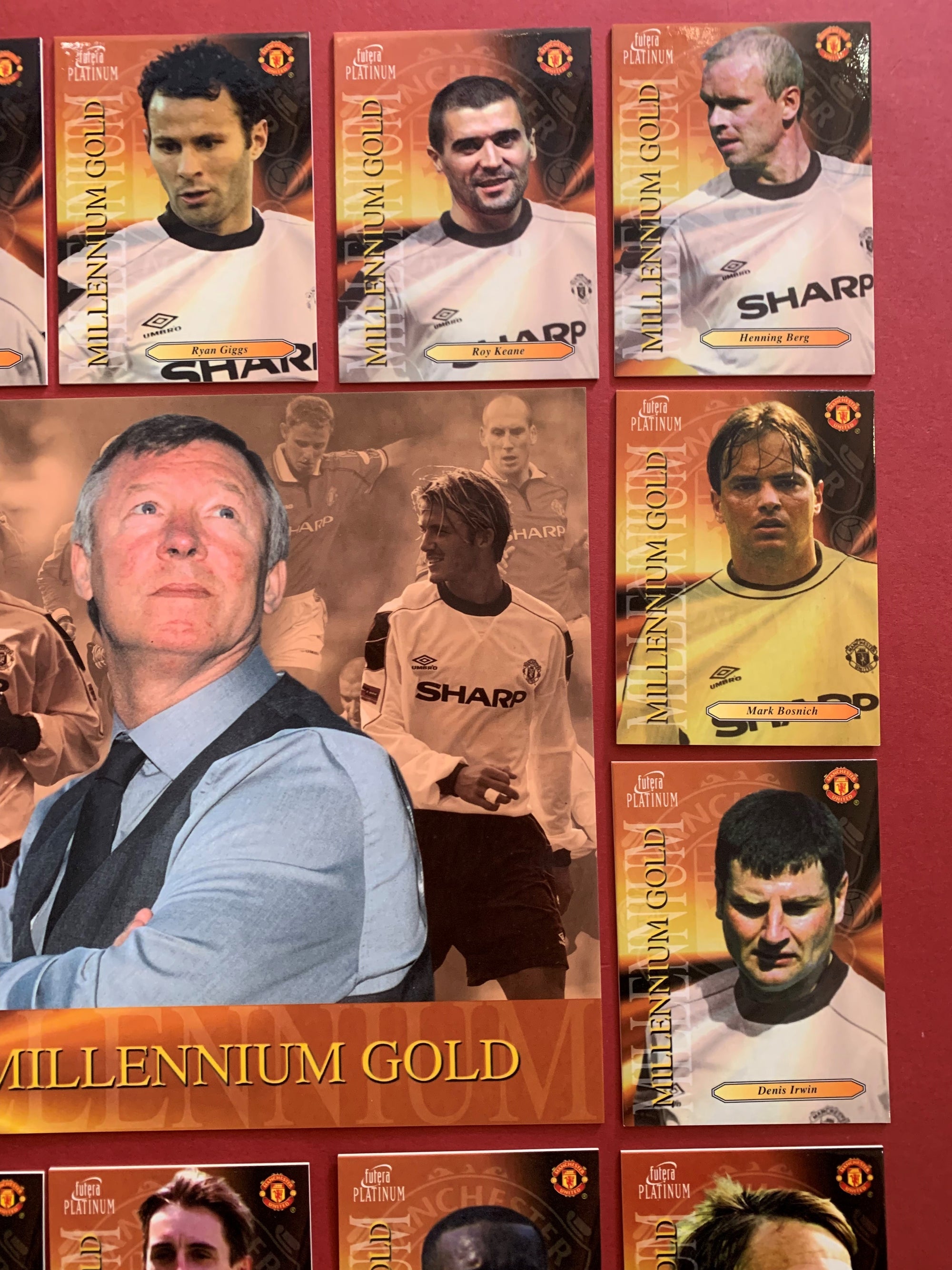 000. MANCHESTER UNITED - FUTERA PLATINUM 2000 - MILLENNIUM GOLD