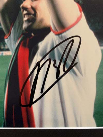 MARCO VAN BASTEN - SIGNERT BILDE MED EKTEHETSBEVIS/COA