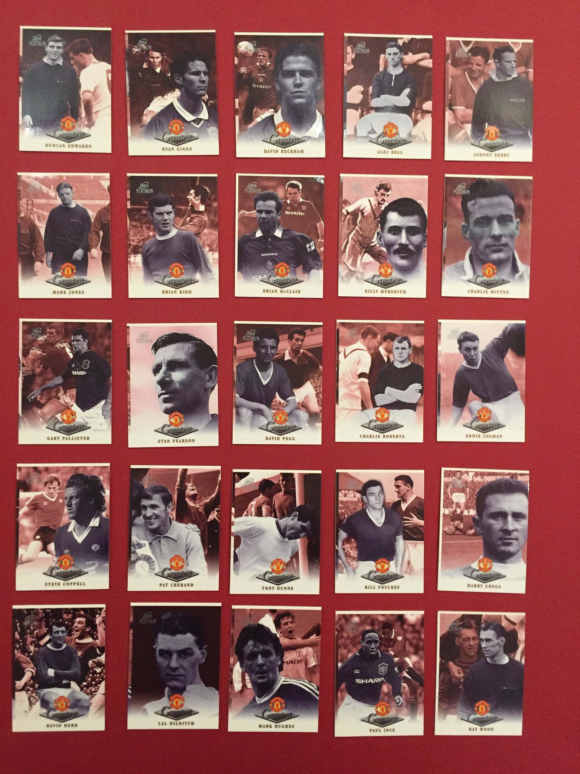 MANCHESTER UNITED - FUTERA PLATINUM "THE GREATEST" - 1999 - KOMPLETT SETT - MISCUT