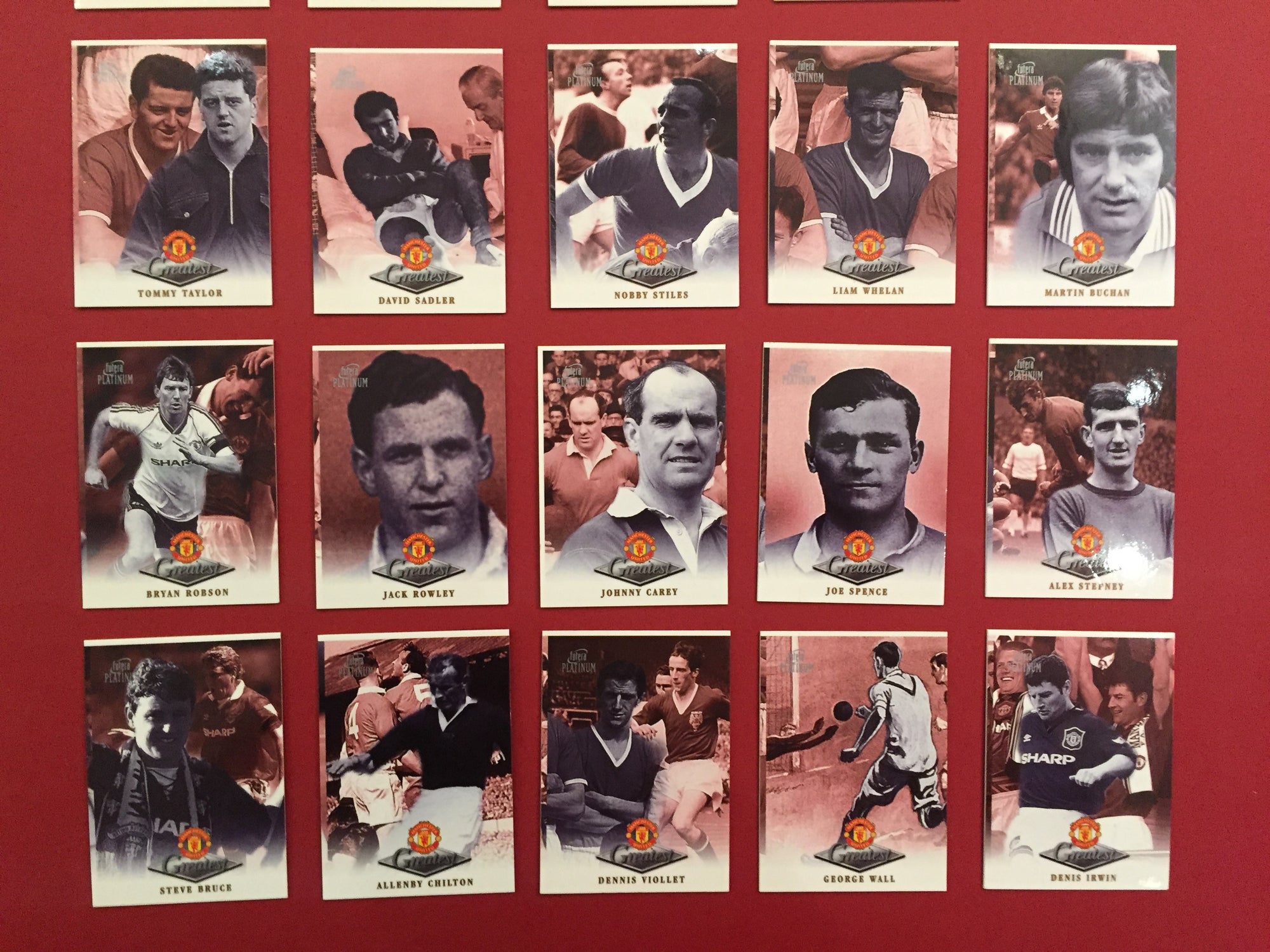 MANCHESTER UNITED - FUTERA PLATINUM "THE GREATEST" - 1999 - KOMPLETT SETT - MISCUT
