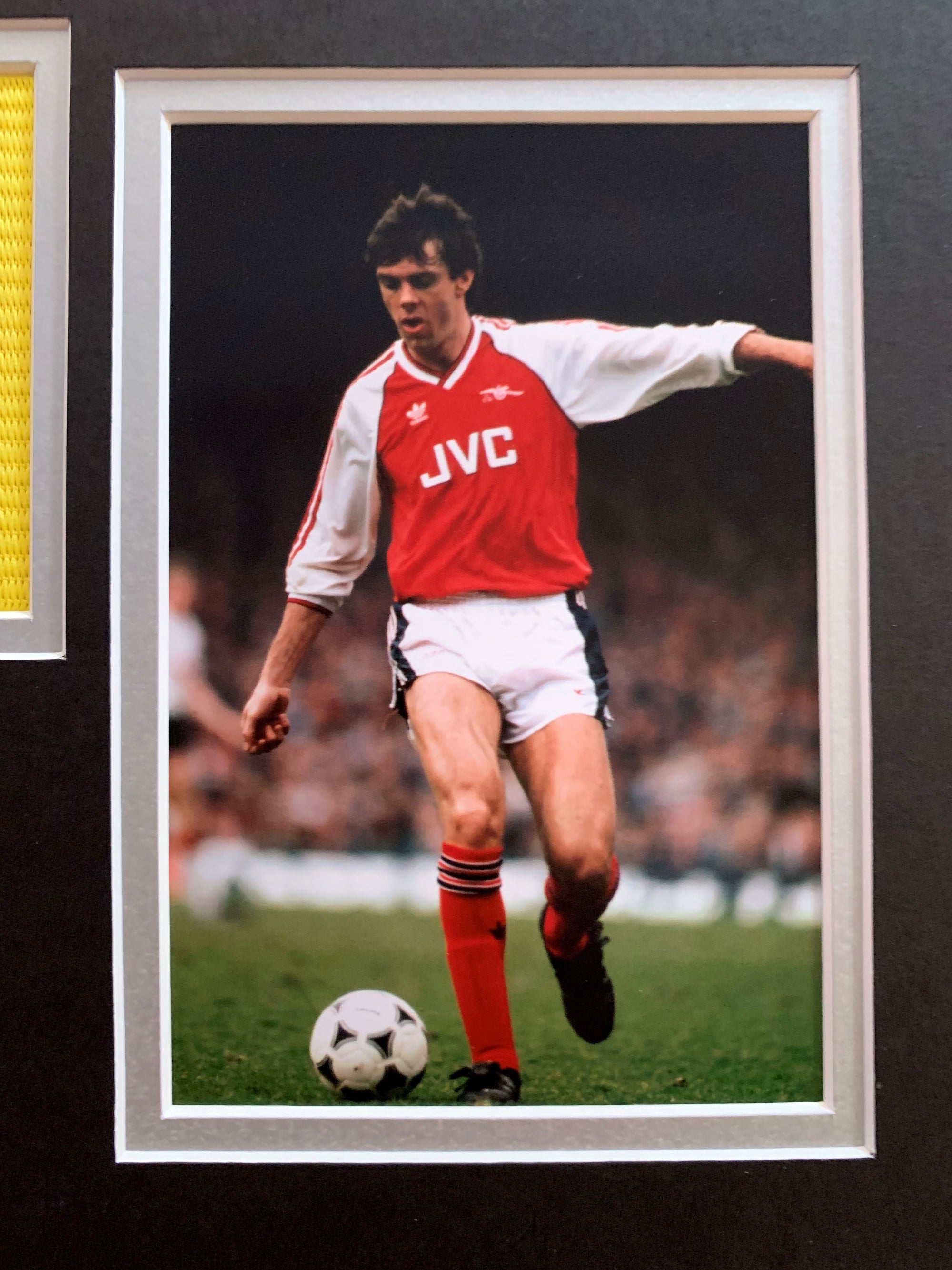 ARSENAL - DAVID O`LEARY - SIGNERT KAPTEINSBIND MED EKTEHETSBEVIS/COA