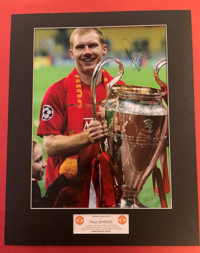 PAUL SCHOLES - SIGNERT BILDE MED EKTEHETSBEVIS/COA