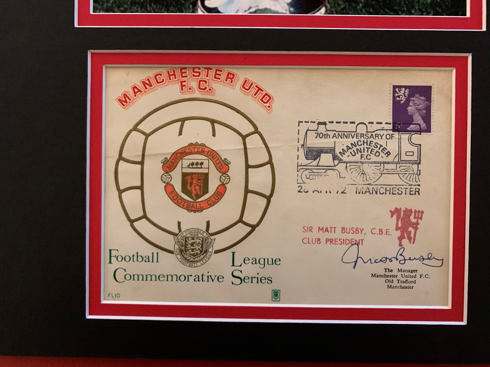 SIR MATT BUSBY - SIGNERT MONTASJE MED EKTEHETSBEVIS/COA