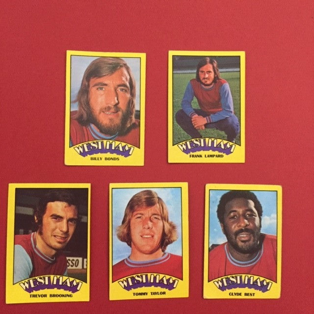 000. WEST HAM UNITED - KOMPLETT SETT MED FOTBALLKORT FRA A&BC 1974/75