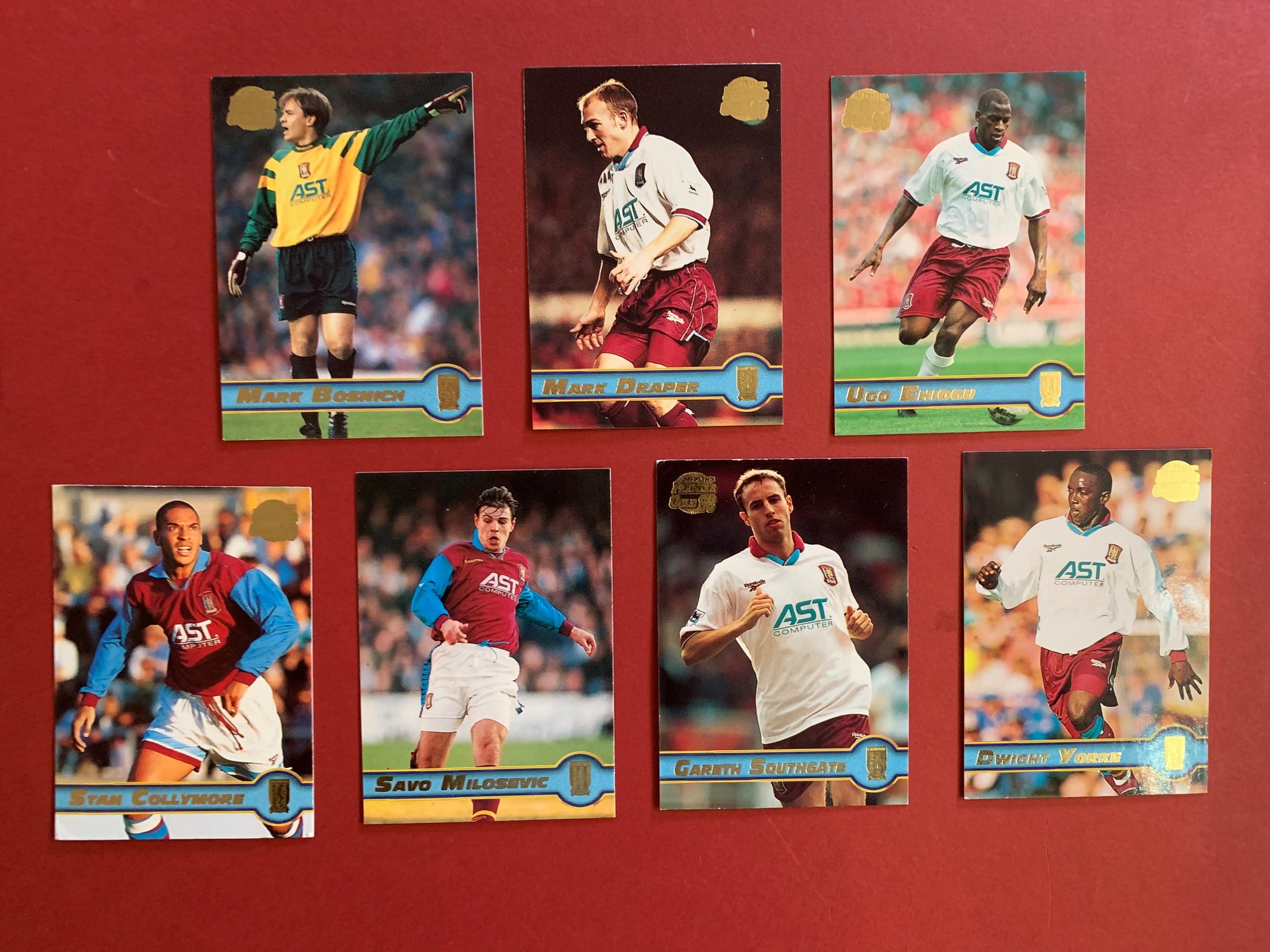 ASTON VILLA  - KOMPLETT SETT MED MERLIN`S PREMIER GOLD 1998