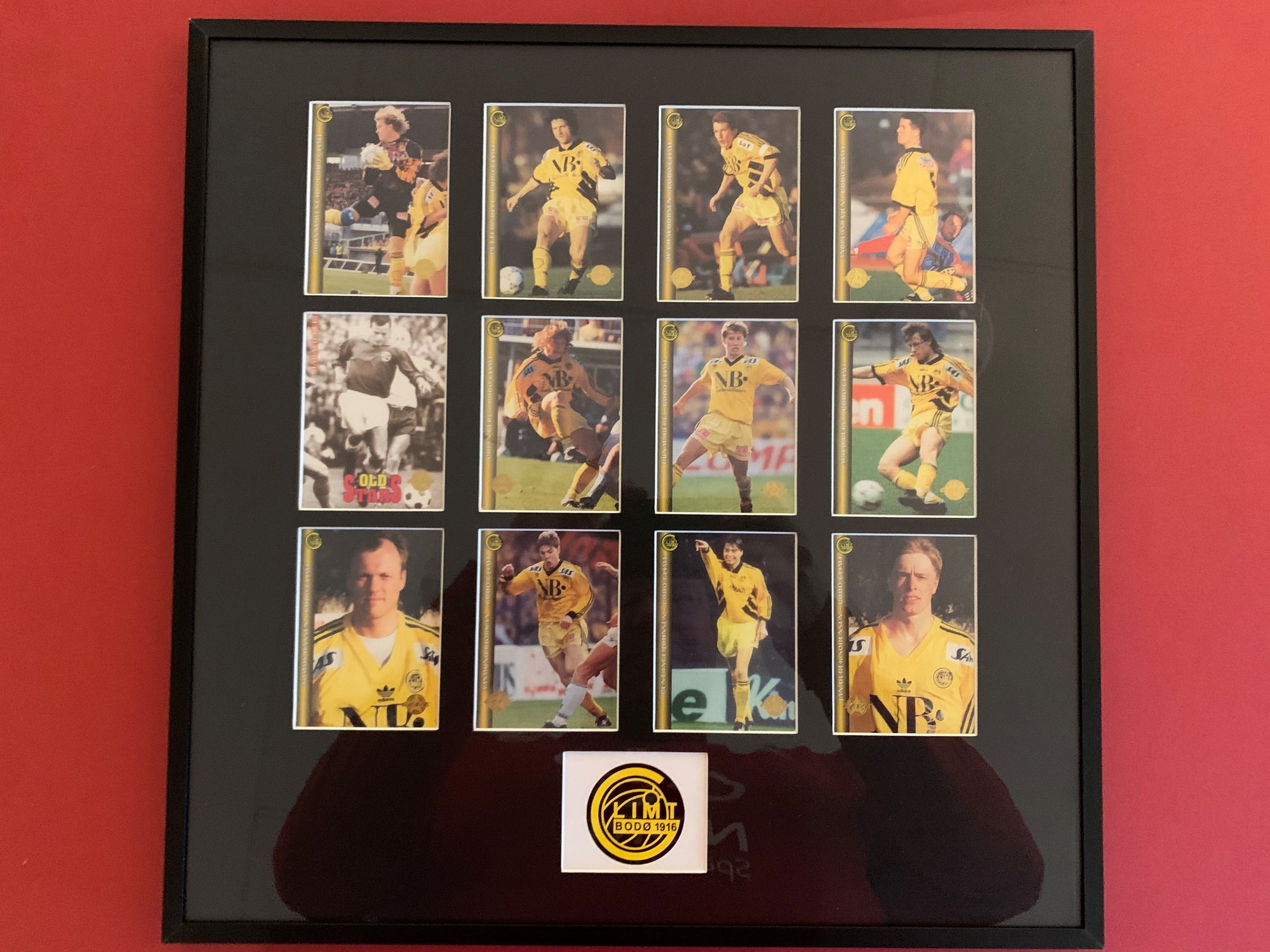 000. BODØ-GLIMT - FOTBALLKORTMONTASJE I RAMME FRA 1995