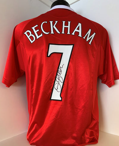 DAVID BECKHAM - SIGNERT DRAKT MED EKTEHETSBEVIS/COA