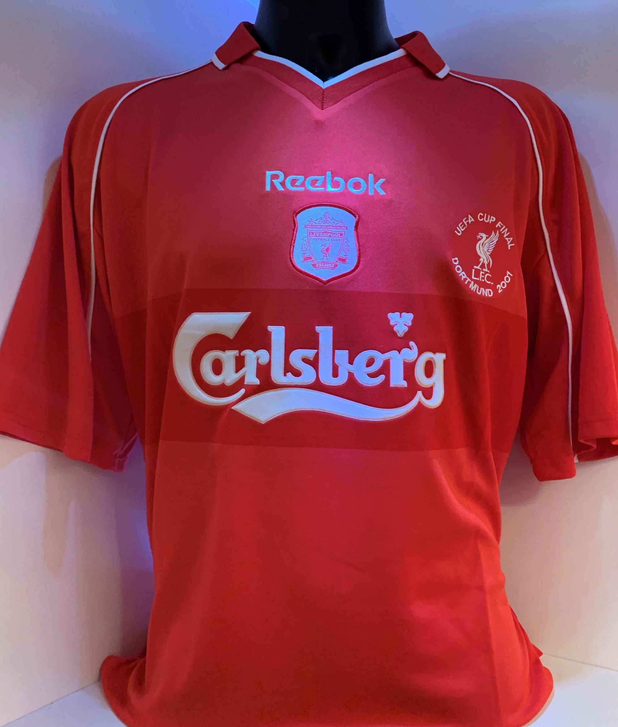 ROBBIE FOWLER - SIGNERT DRAKT MED EKTEHETSBEVIS/COA