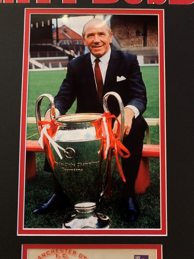 SIR MATT BUSBY - SIGNERT MONTASJE MED EKTEHETSBEVIS/COA