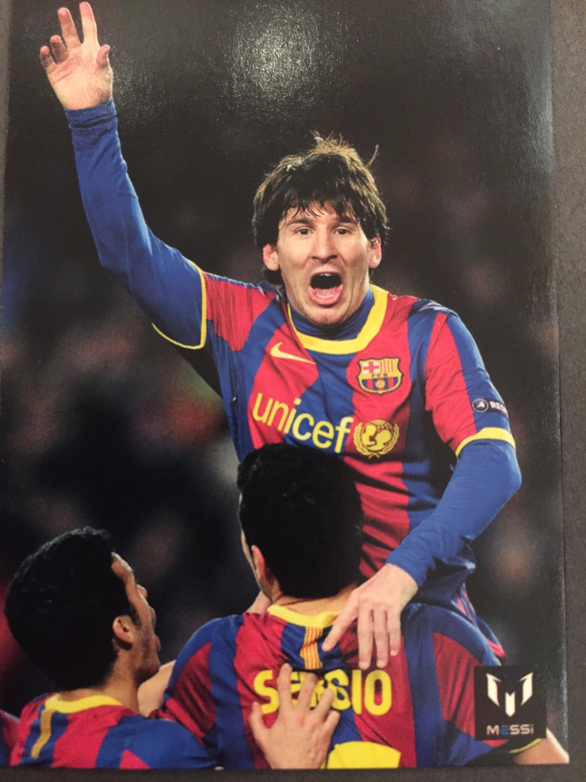 025. OFFICIAL MESSI CARD COLLECTION